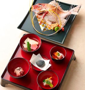 千羽鶴のお食い初め膳の画像