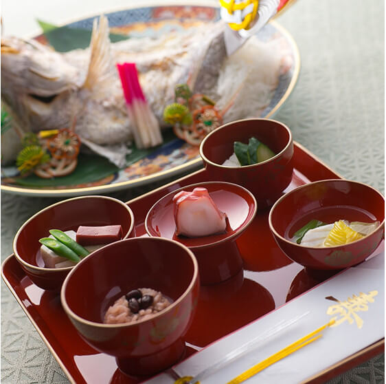 遊山のお食い初め膳の画像
