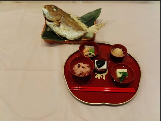 雪峰のお食い初め膳の画像